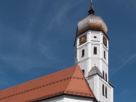 aichach-kirche-mariae-himmelfahrt-von-aussen